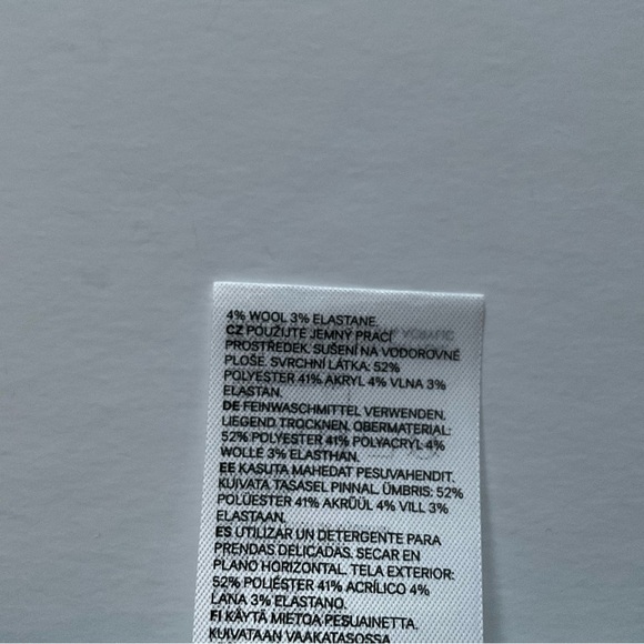 H&M Sweater Sz S Tan Wool Blend Crewneck Oversized Cozy Capsule Minimalist Boho - Picture 8 of 8